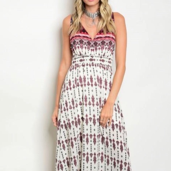 ❗️CLOSING SALE❗️Ivory Magenta V Neck Maxi Dress - Picture 2 of 3